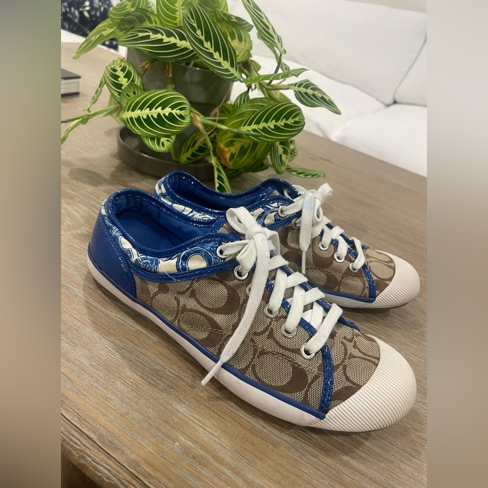 Coach Zorra Womens Sz 9 Signature Fabric Sneakers Patent Leather Trim (Preowned)